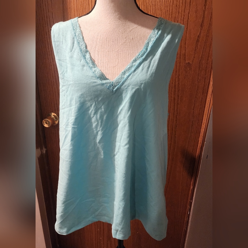 Enchanted Women's Light Blue Sleeveless V-Neck Camisole Top With Lace 22/24 NWT